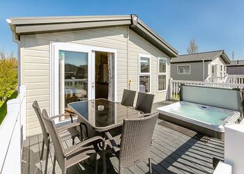 Farringdon - Crealy Resort, Clyst St Mary, Nr Exeter