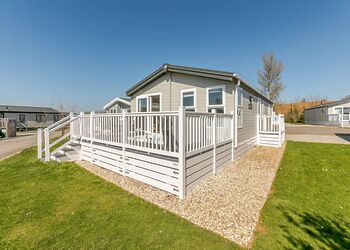 Farringdon - Crealy Resort, Clyst St Mary, Nr Exeter