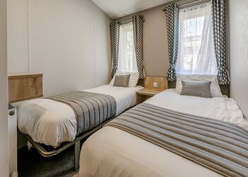 Farringdon - Crealy Resort, Clyst St Mary, Nr Exeter