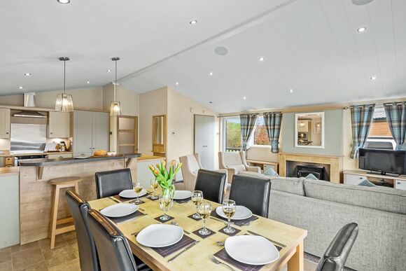 The Escape - Crealy Resort, Clyst St Mary, Nr Exeter