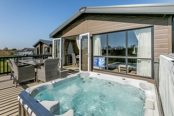 The Dartmoor - Crealy Resort, Clyst St Mary, Nr Exeter