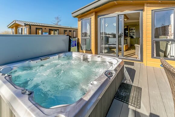 Buddy Explorer Lodge - Crealy Resort, Clyst St Mary, Nr Exeter