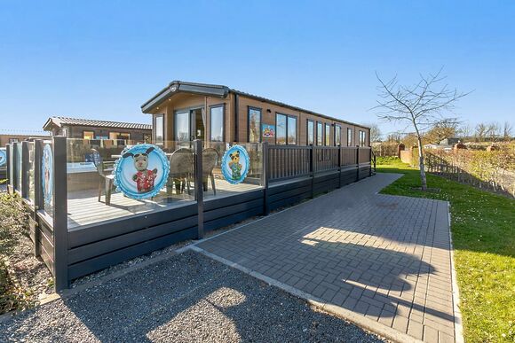 Sooty Suite - Crealy Resort, Clyst St Mary, Nr Exeter