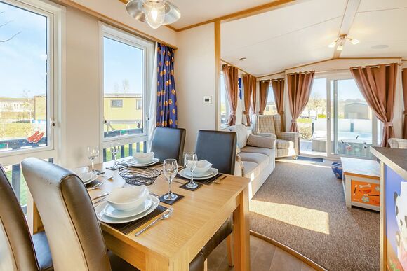 Sooty Suite - Crealy Resort, Clyst St Mary, Nr Exeter