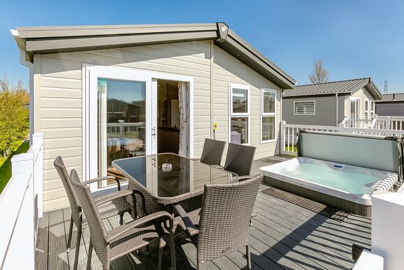 Farringdon - Crealy Resort, Clyst St Mary, Nr Exeter