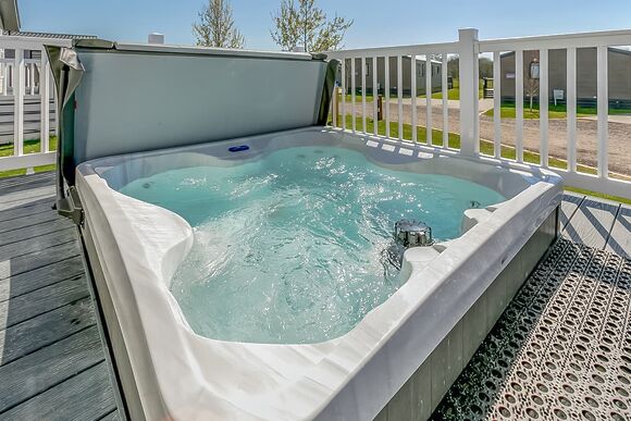 Farringdon - Crealy Resort, Clyst St Mary, Nr Exeter