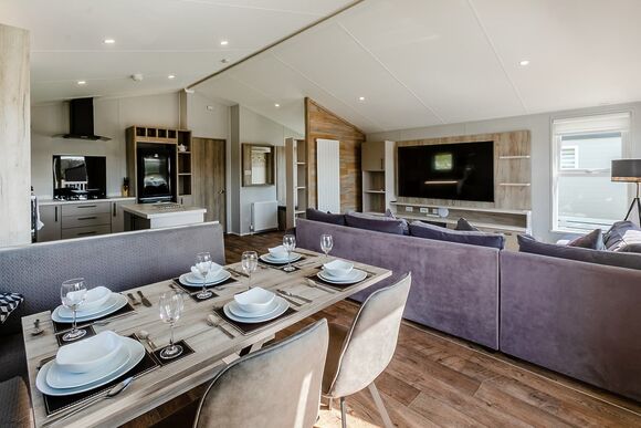 Farringdon - Crealy Resort, Clyst St Mary, Nr Exeter