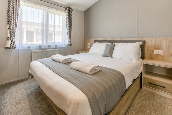 Farringdon - Crealy Resort, Clyst St Mary, Nr Exeter