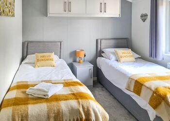 Pine Lodge - Croft Park Lodges, Little Weighton, Nr Beverley