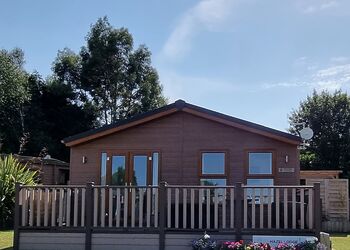 Hazel Lodge - Croft Park Lodges, Little Weighton, Nr Beverley
