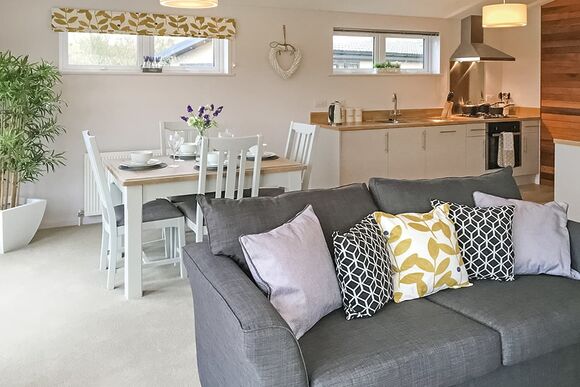 Ash Lodge - Croft Park Lodges, Little Weighton, Nr Beverley