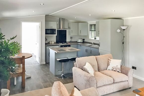 Honeysuckle Lodge - Croft Park Lodges, Little Weighton, Nr Beverley