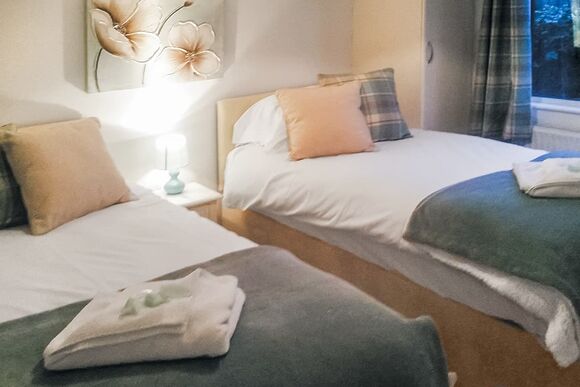 Alder Lodge - Croft Park Lodges, Little Weighton, Nr Beverley