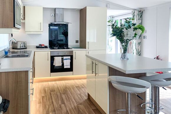 Cherry Lodge - Croft Park Lodges, Little Weighton, Nr Beverley