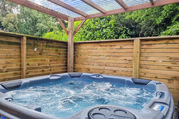 Pine Lodge - Croft Park Lodges, Little Weighton, Nr Beverley