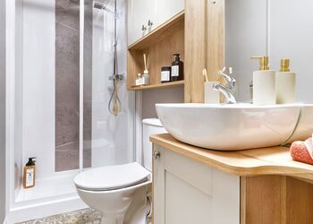 Autograph JR Lodge 3 Bedrooms (Hot tub) - Crofthead, Ayr