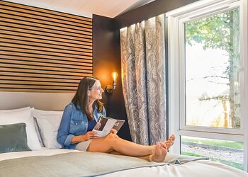 Autograph S Pod Escape 4 (Hot Tub) - Crofthead, Ayr