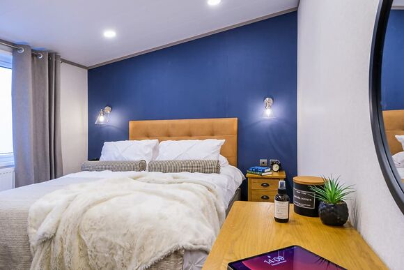 Friarland Autograph 2 Bed Lodge with Hot Tub - Crofthead, Ayr