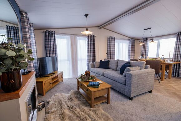 Friarland Autograph 3 Bed Lodge with Hot Tub - Crofthead, Ayr