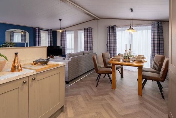 Friarland Autograph 3 Bed Lodge with Hot Tub - Crofthead, Ayr