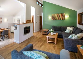 Golden Oak 2 - Cropton Lodges, Cropton, Pickering
