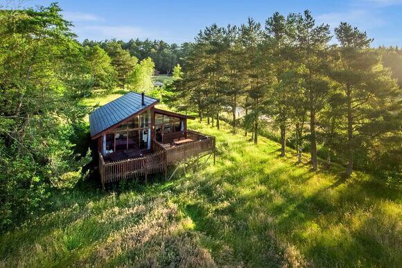 Golden Oak Hideaway - Cropton Lodges, Cropton, Pickering