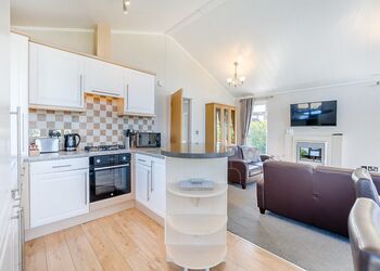 Colorado Plus - Crowhurst Park Lodges, Battle