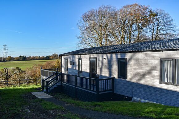 Crowhurst Park Lodges, Battle