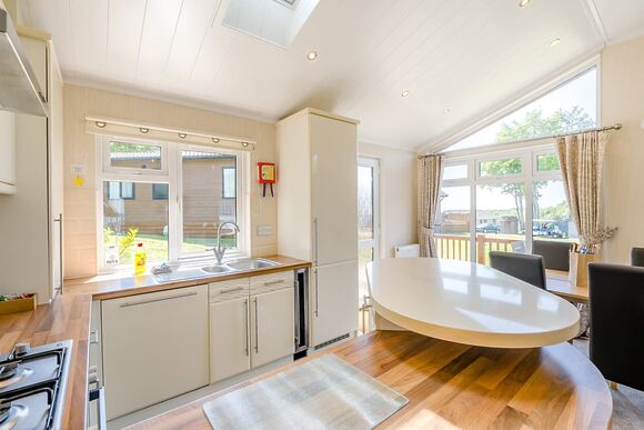 New Jersey Plus - Crowhurst Park Lodges, Battle