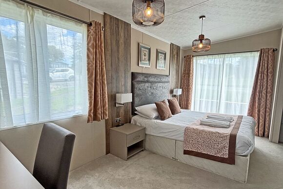 Richmond Deluxe - Crowhurst Park Lodges, Battle