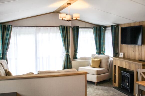 Arizona WF - Crowhurst Park Lodges, Battle