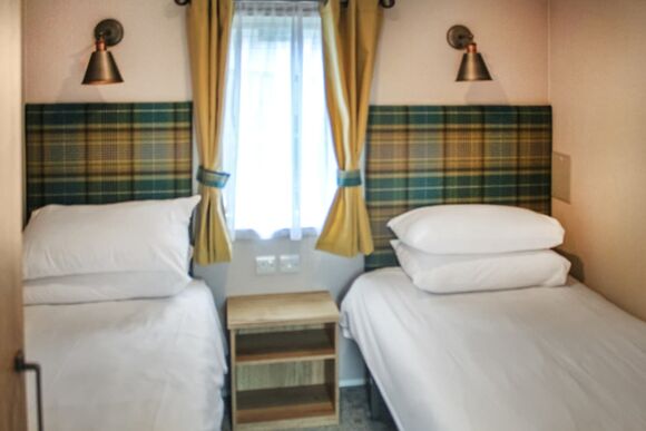 Arizona WF - Crowhurst Park Lodges, Battle