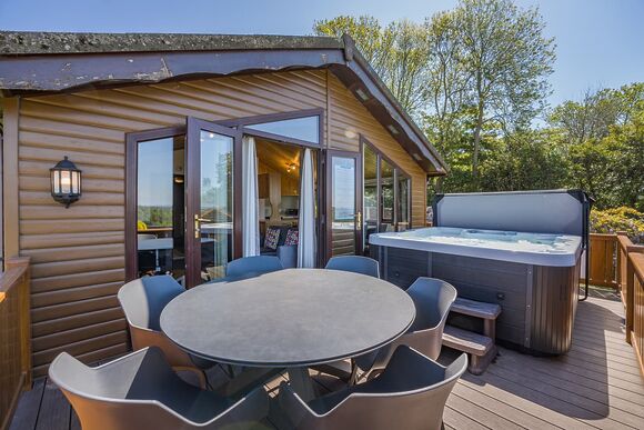 Country Plus - Crowhurst Park Lodges, Battle