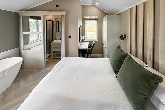 The Nest - Crowhurst Park Lodges, Battle