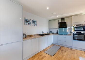 Charlbury - Cotswold Gateway Escape, Offenham