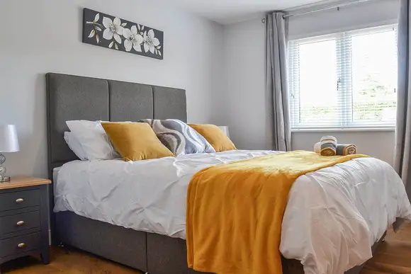 Broadway - Cotswold Gateway Escape, Offenham