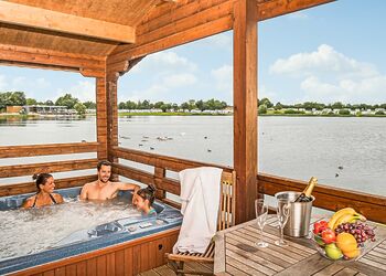 Typical Bulrush Watersedge