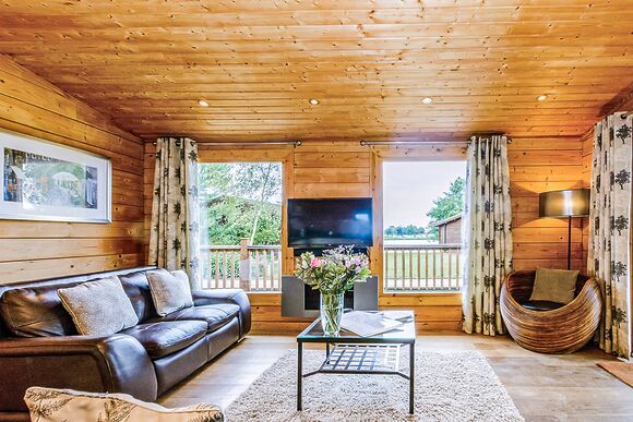 Water Reed Lakeview - Dacre Lakeside Park, Brandesburton, Driffield