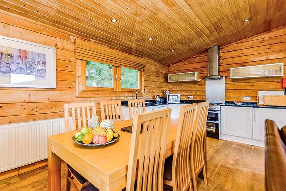 Water Reed Lakeview - Dacre Lakeside Park, Brandesburton, Driffield