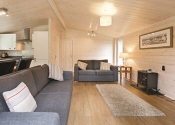 Haddon Classic Vogue 2 Spa (Pet) - Darwin Forest, Matlock