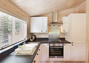 Haddon Classic Vogue 2 Spa (Pet) - Darwin Forest, Matlock