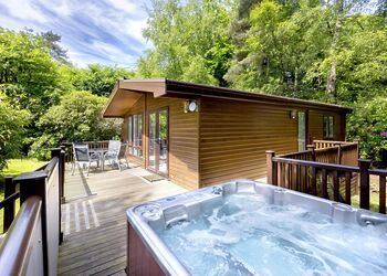 Haddon Classic Vogue 2 Spa - Darwin Forest, Matlock