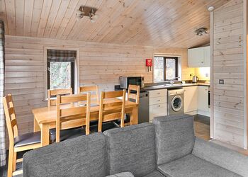 Haddon Classic Skyline 3 Spa - Darwin Forest, Matlock