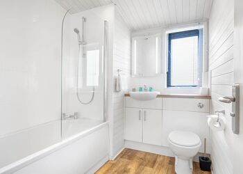 Haddon Classic Skyline 3 Spa - Darwin Forest, Matlock