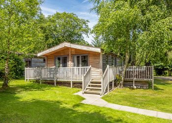 Chatsworth Elite Vogue 3 Spa - Darwin Forest, Matlock