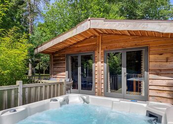 Chatsworth Elite Vogue 4 Spa - Darwin Forest, Matlock