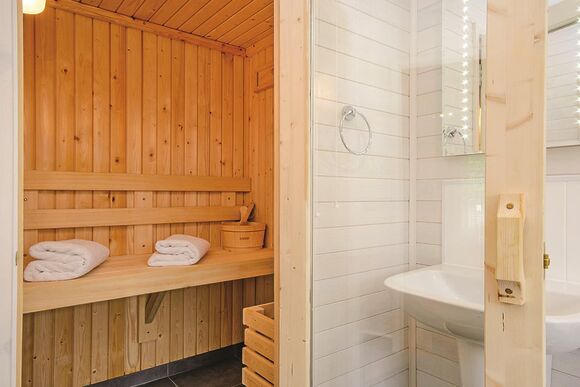 Chatsworth Elite Vogue 1 - Darwin Forest, Matlock