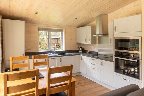 Chatsworth Elite Vogue (S) 2 - Darwin Forest, Matlock