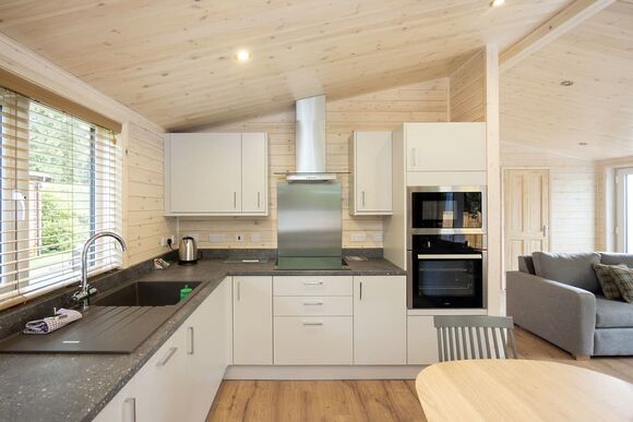 Chatsworth Elite Vogue (S) 2 - Darwin Forest, Matlock