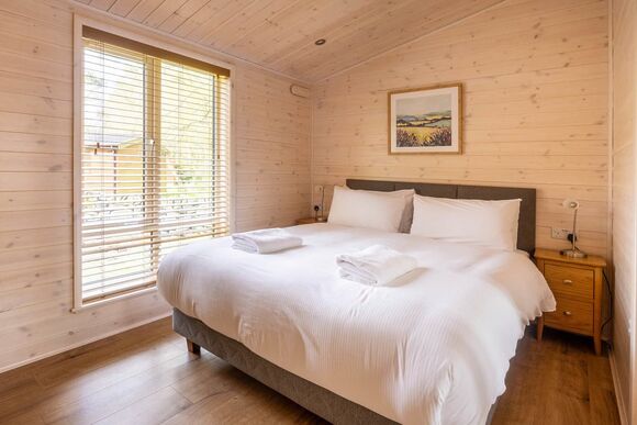 Chatsworth Elite Vogue (S) 2 - Darwin Forest, Matlock